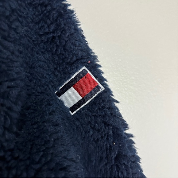 Tommy Hilfiger Deep Pile Womans Jacket Size Medium - Picture 2 of 8